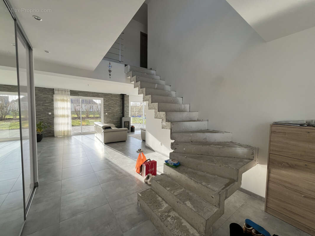 Maison à GUIGNEMICOURT