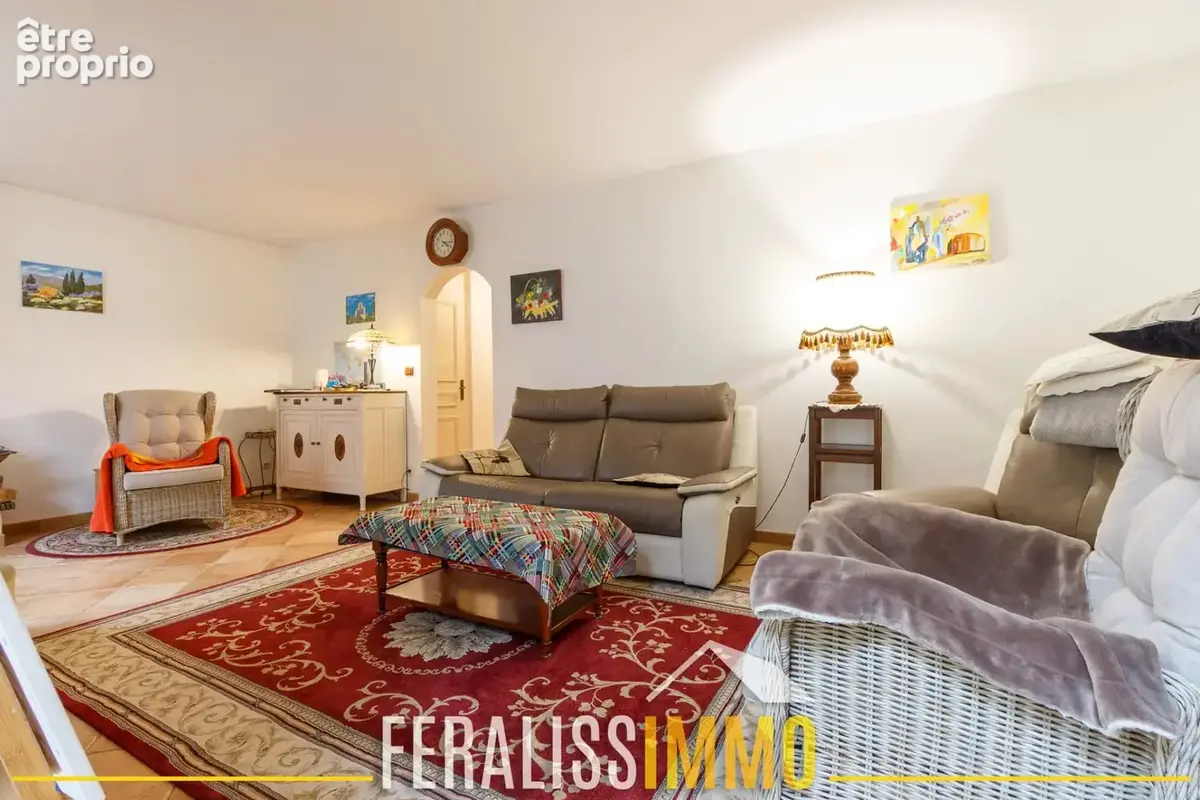Chaleureuse maison 3 chambres et 1 bureau avec superbe jard - photo 17