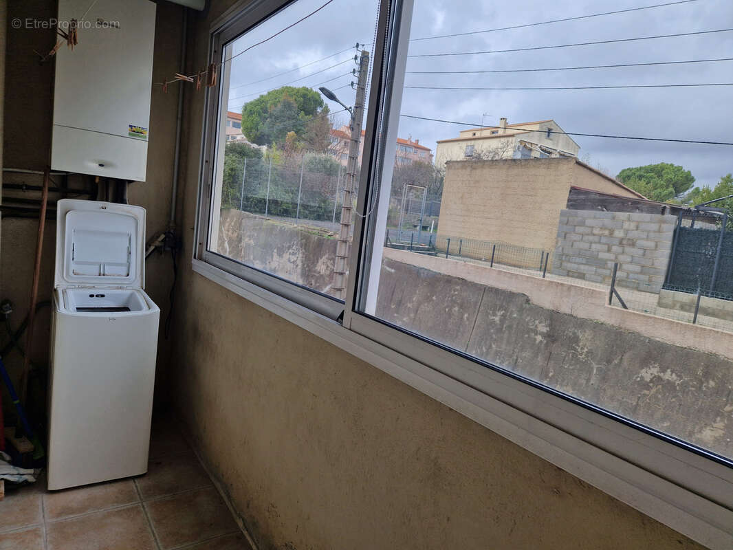 Font-Neuve, bel appartement T3 de 66m2 + cave. - photo 9