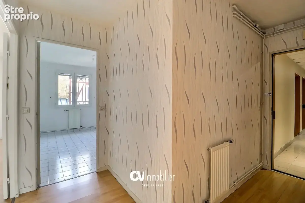 Appartement hyper centre 2 chambres avec ascenseur - photo 8