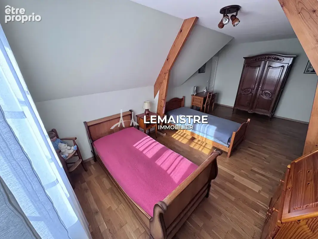 Maison à vendre - Goderville centre - 141 m² - 4 chambres - Vie de Plain-pied - Jardin - Sous-sol - photo 16