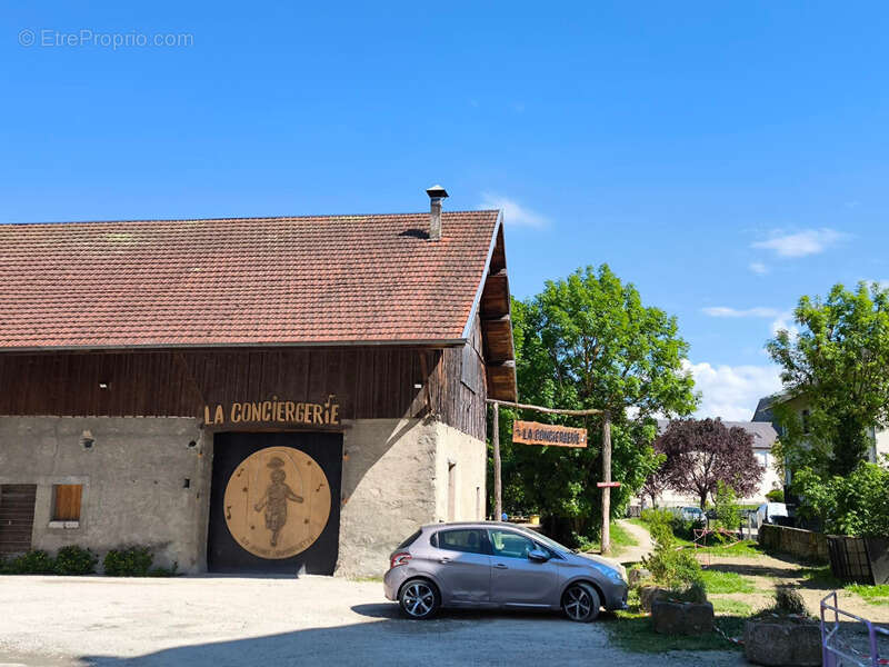 Appartement à REIGNIER