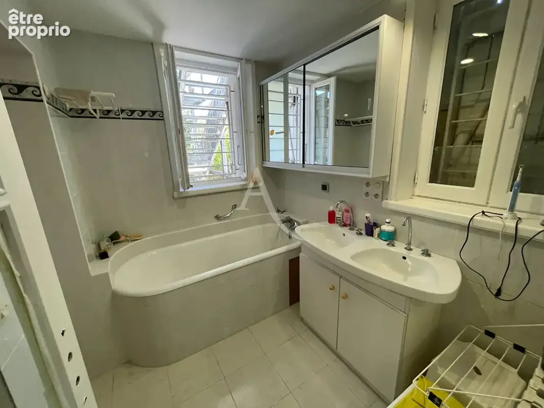 Maison  de Maître et appartement luxueux 12 pièce(s) 402.22 m2 - photo 18