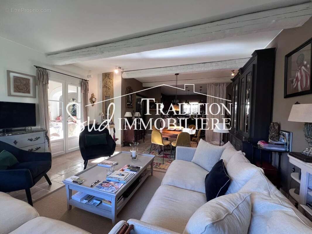 Maison à MAUSSANE-LES-ALPILLES