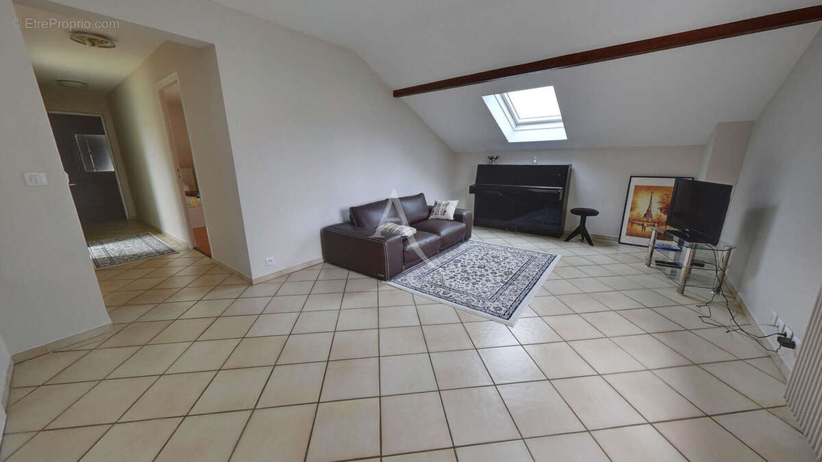 Maison à BRY-SUR-MARNE
