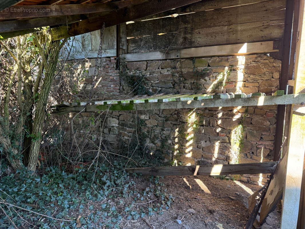 Maison à ARS-LES-FAVETS