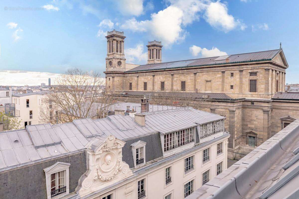 Appartement à PARIS-10E