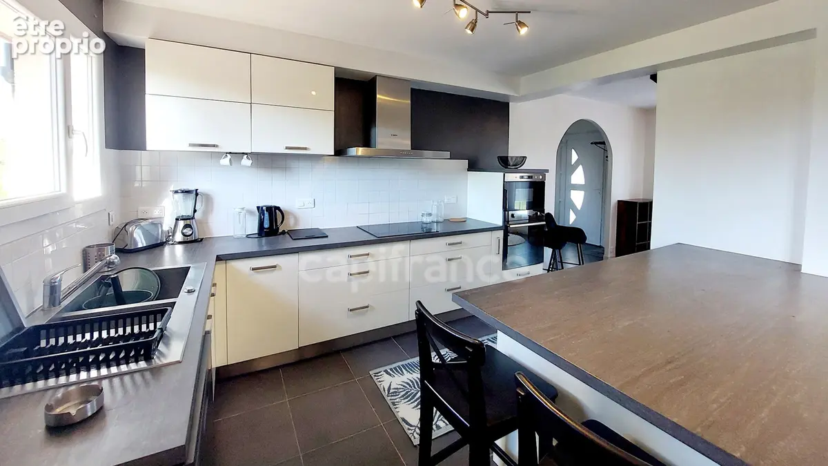 Maison à Salignac-Eyvigues, 155m², 7 pièces, 5 chambres, 5667m² de terrain, sans travaux, rentabilité, terrain en plus à bâtir - photo 6
