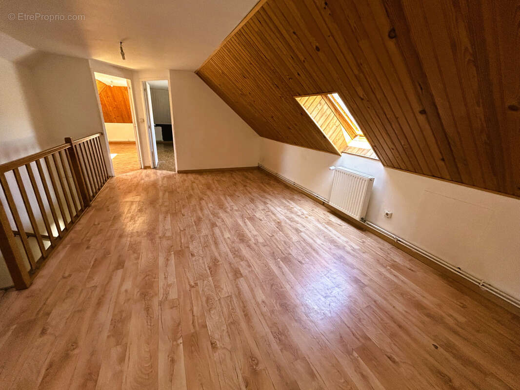Appartement à PONT-SAINTE-MAXENCE