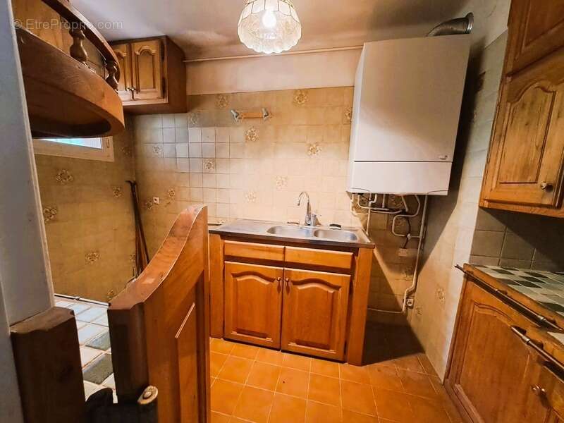 À vendre idéal investisseur ou premier achat : Appartement T3 à rénover à Sartène, Corse du Sud - photo 11