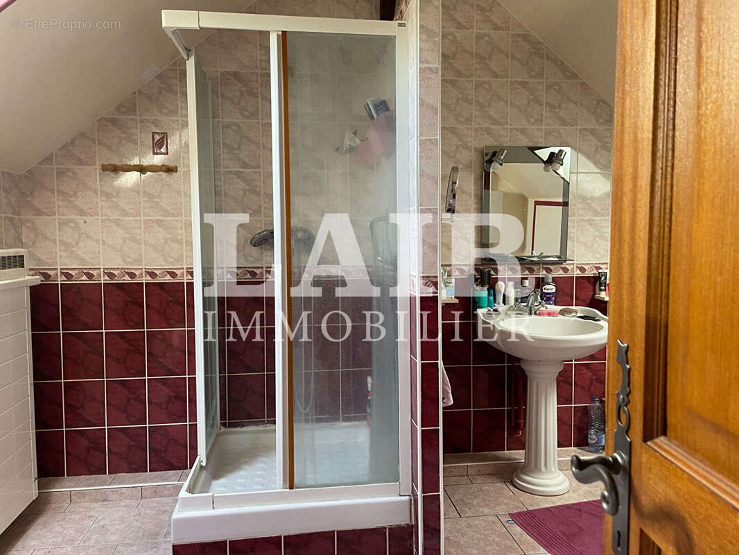 Maison à LE MELE-SUR-SARTHE