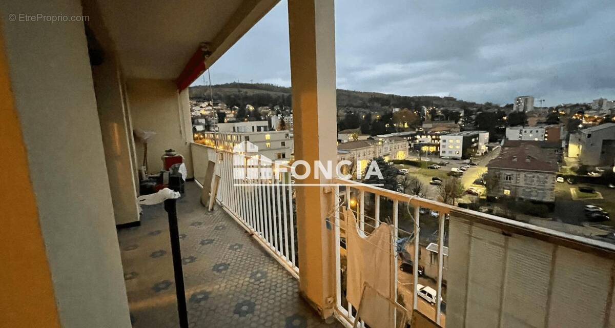 Appartement à SAINT-ETIENNE