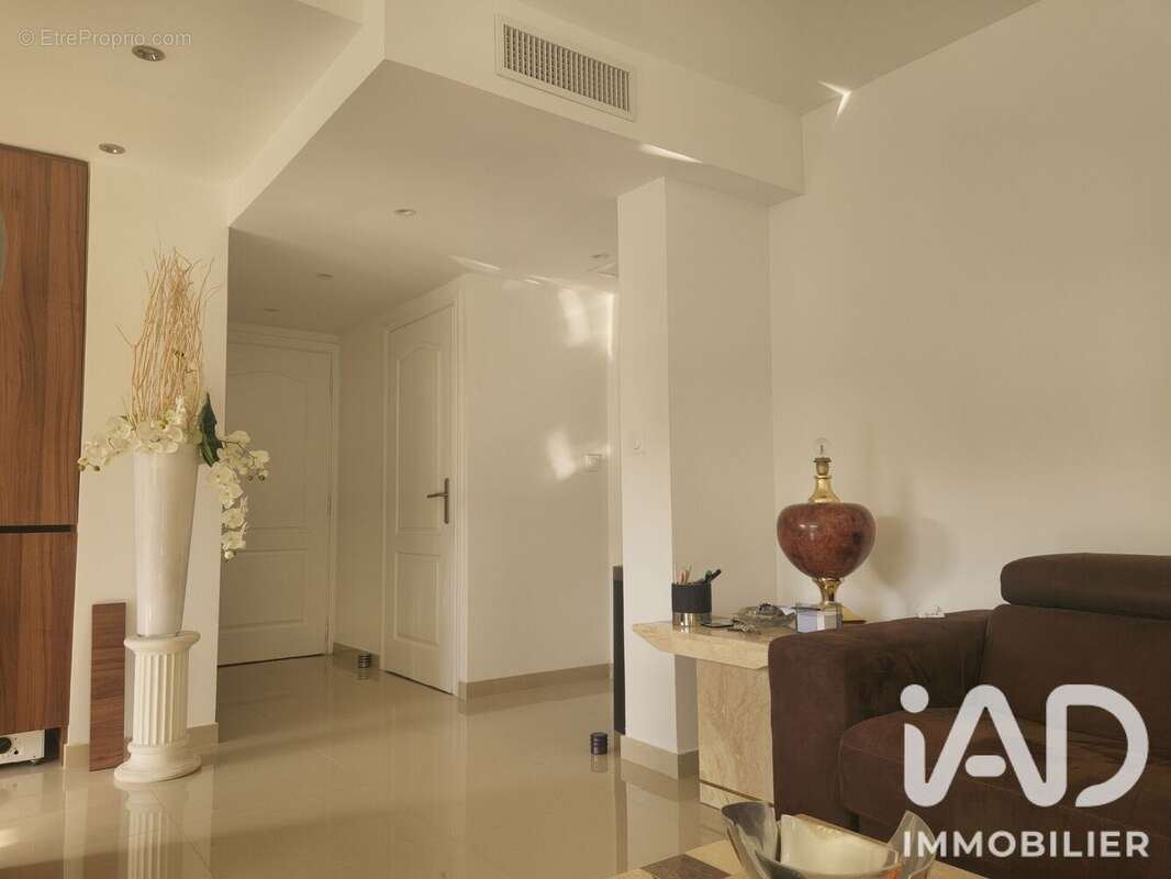 Photo 4 - Appartement à MANDELIEU-LA-NAPOULE