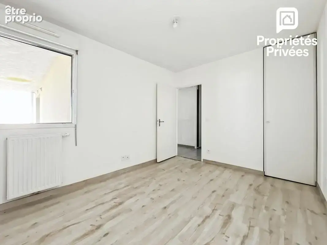Appartement T3 avec terrasse dans une résidence sécurisée au coeur du quartier Courréjean à Villenave-d'Ornon - 63m² - 199 900 - photo 8
