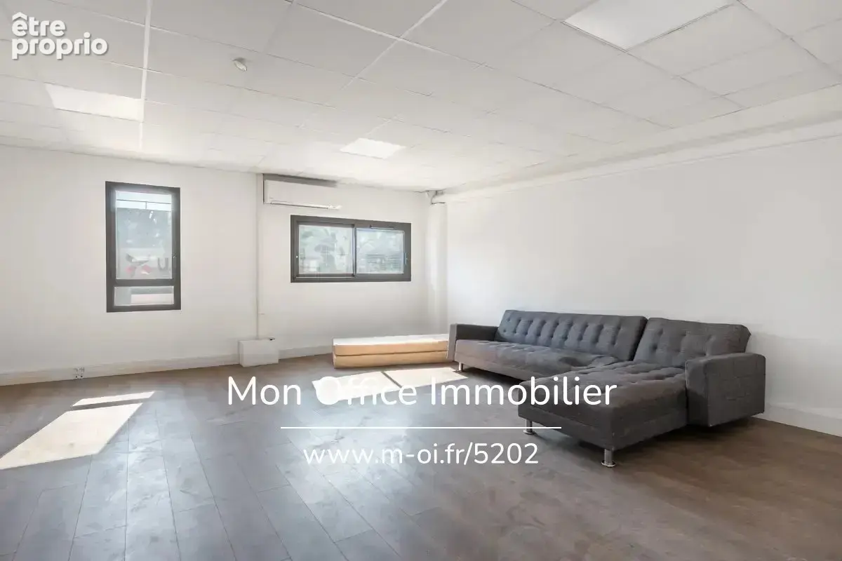 Référence : 6566-NAM. - Local Professionnel Z.A Les Milles - photo 8