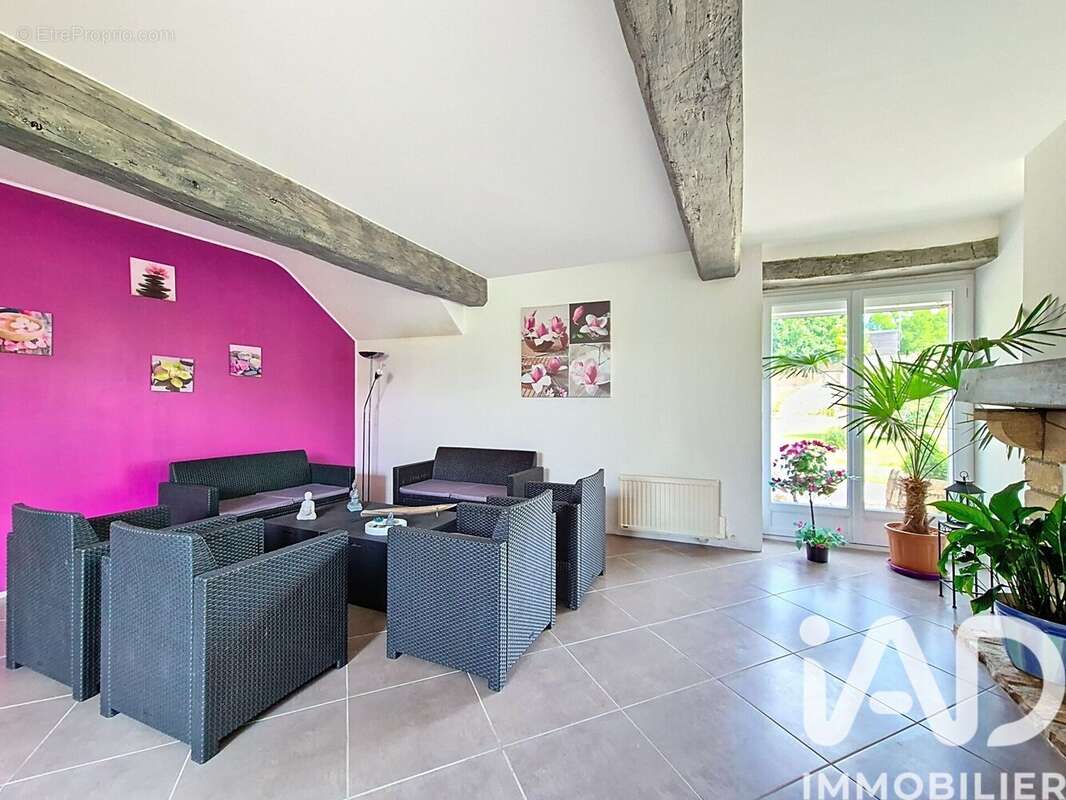 Photo 6 - Maison à MALAY-LE-PETIT