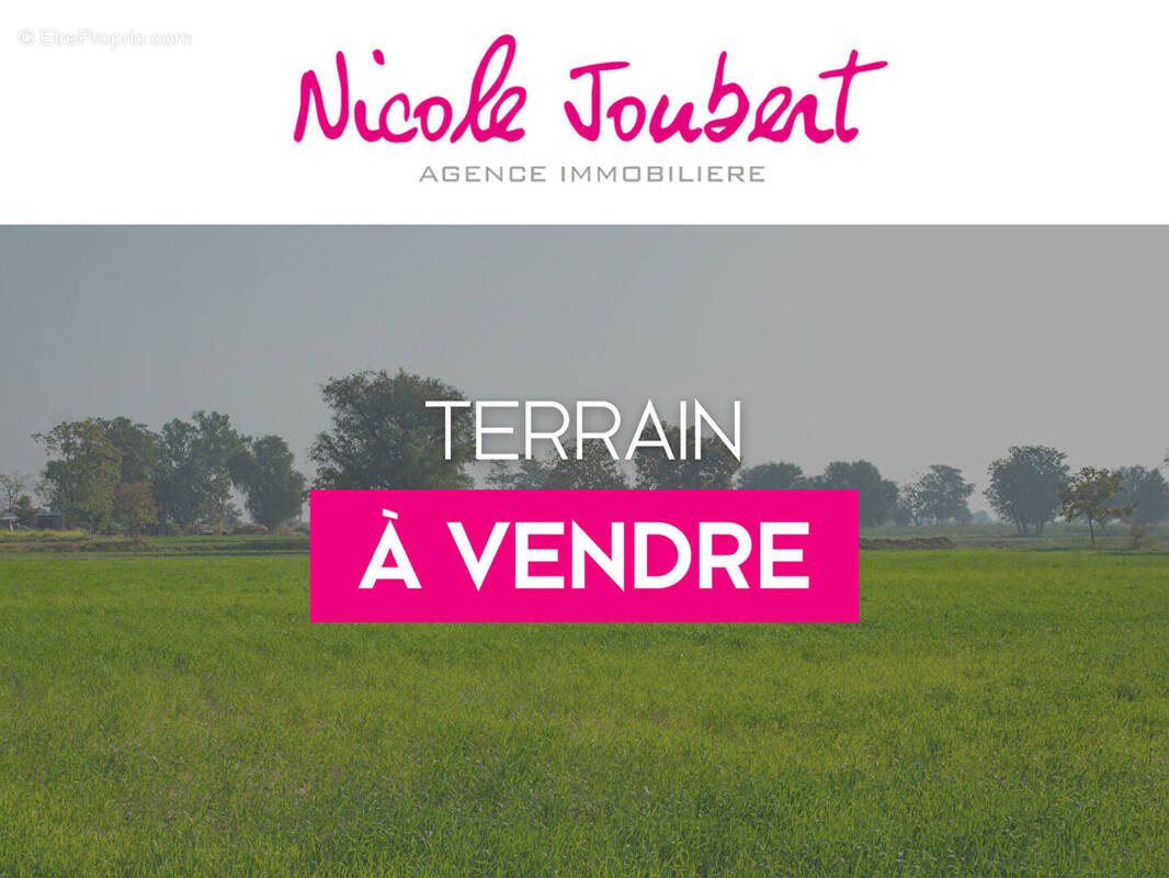 Terrain à BEAULIEU-SUR-LAYON