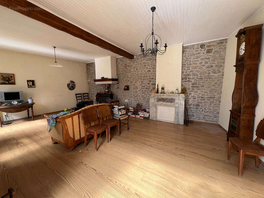 Maison à SAINT-GENIES-DE-MALGOIRES