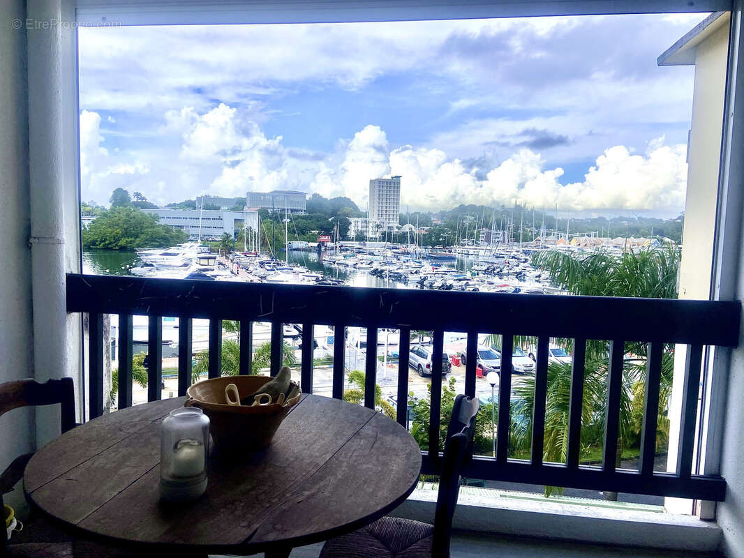 Appartement à POINTE-A-PITRE