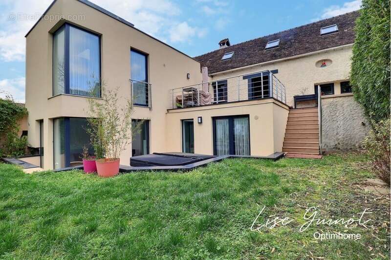 Maison à AULNAY-SUR-MAULDRE