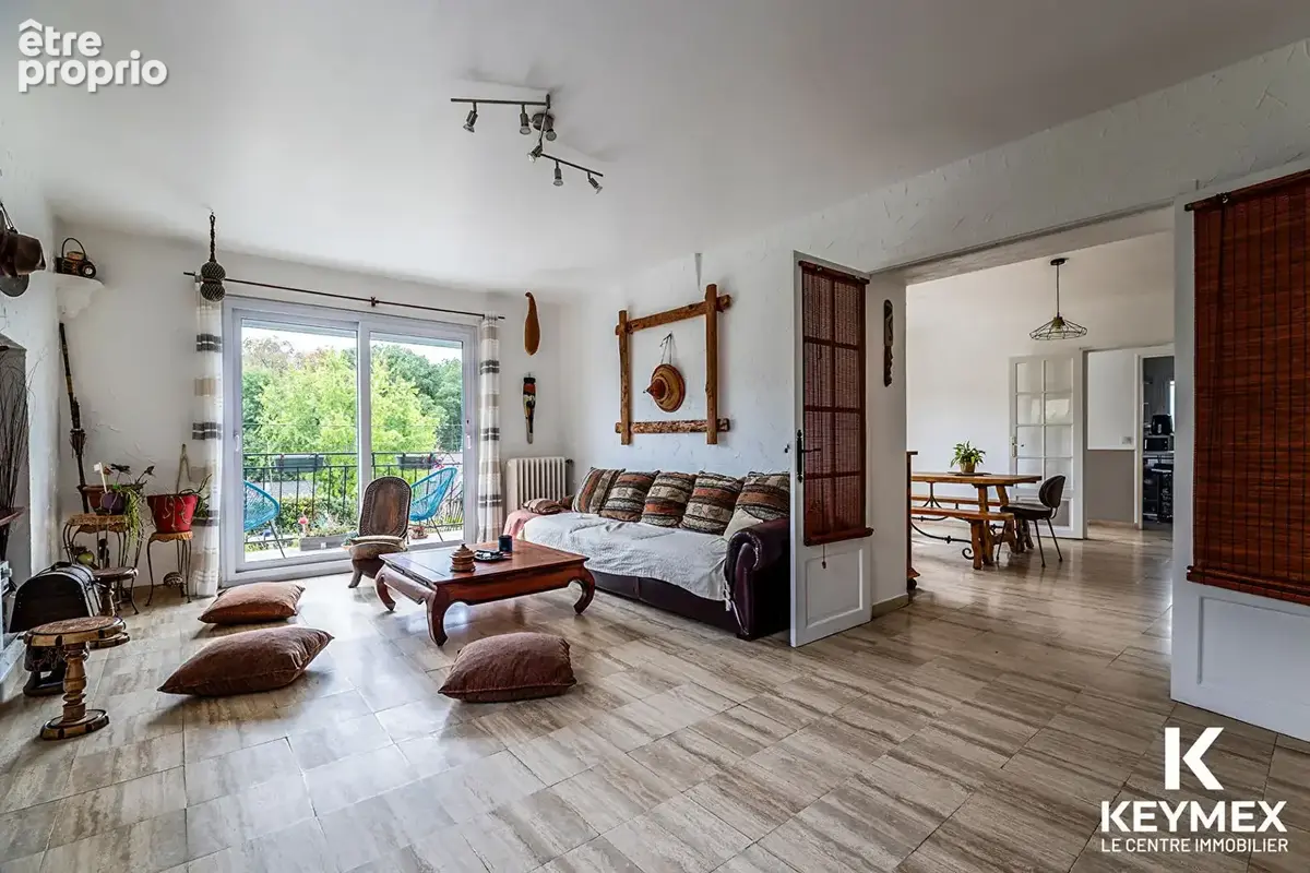 EXCLUSIVITÉ - Maison Mériel 7 pièce(s) 197m2 - photo 4