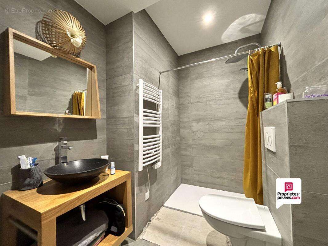 Maison à SAINT-MATHIEU-DE-TREVIERS