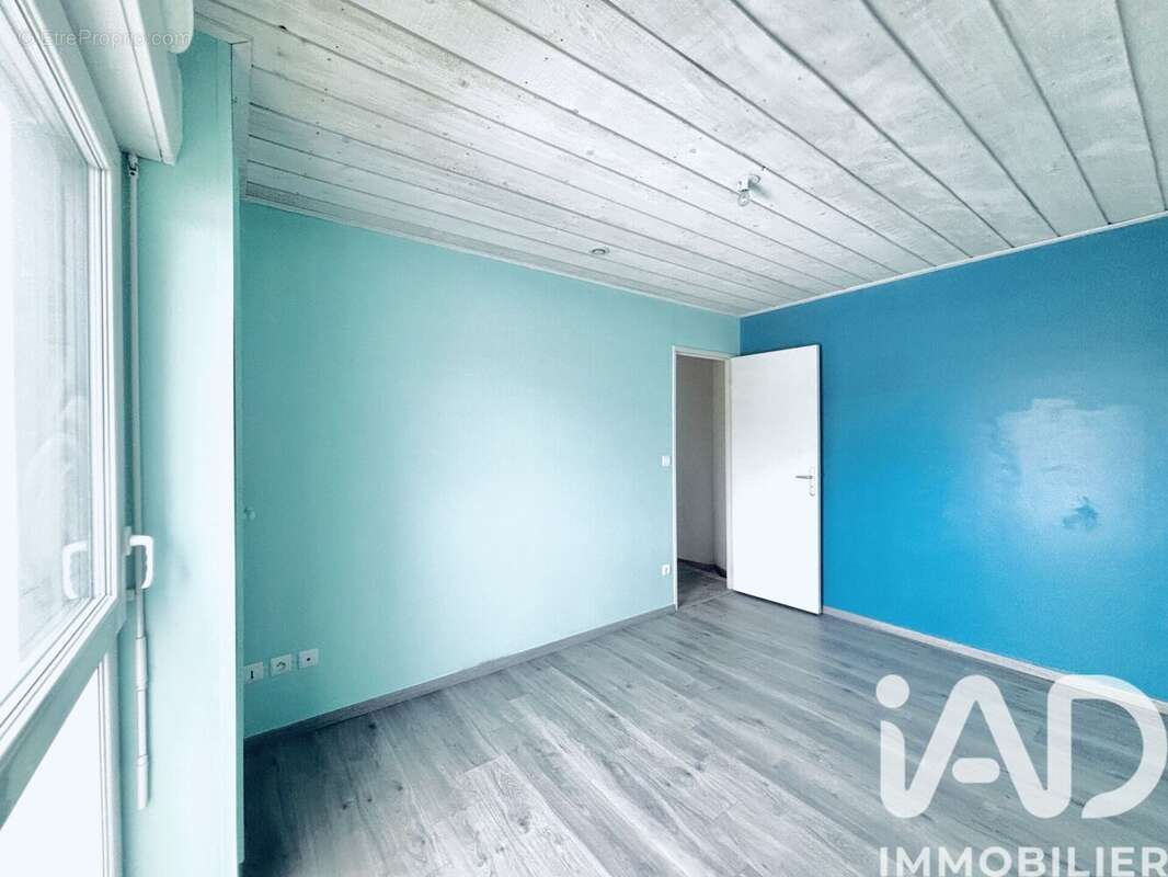 Photo 9 - Appartement à BUCHERES