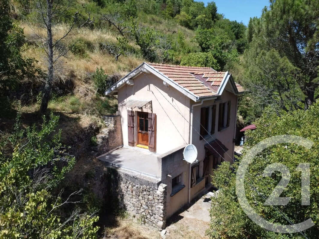 Maison 40 m² à Satillieu  - photo 13