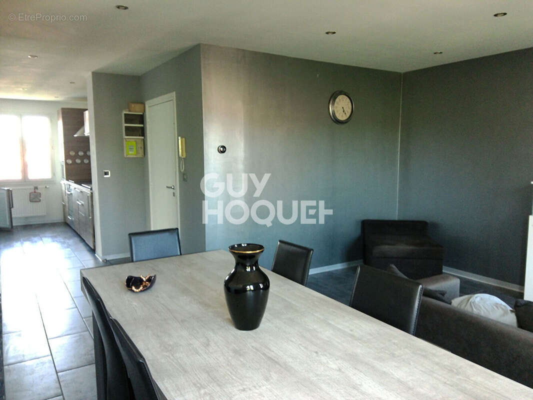 Appartement  3 pièce(s) - photo 2
