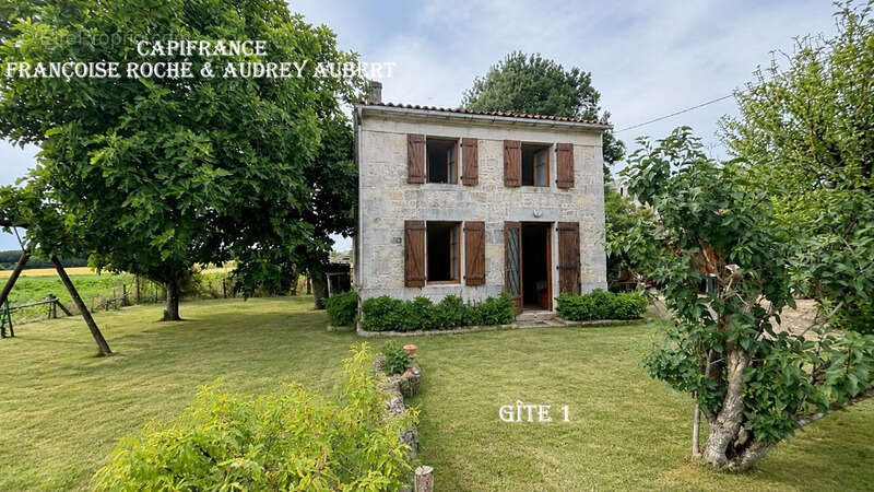 Maison à NIEUL-LES-SAINTES