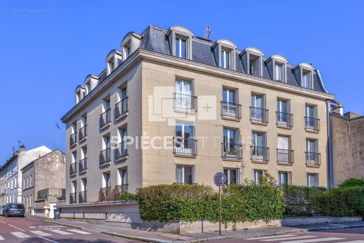 Appartement à VERSAILLES