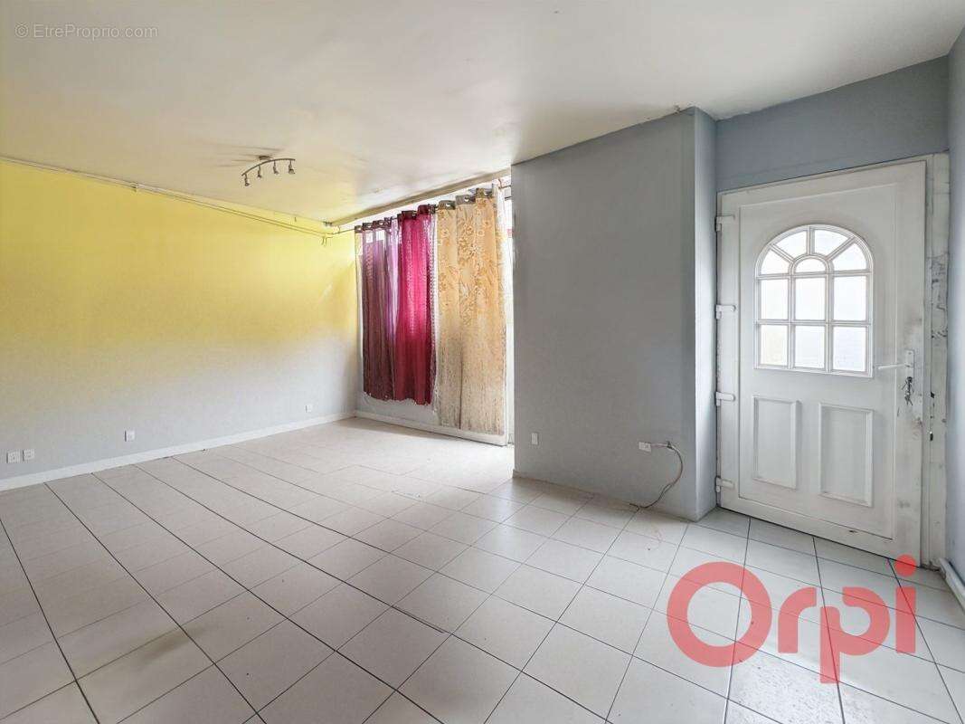 Appartement à SAINT-AMAND-MONTROND