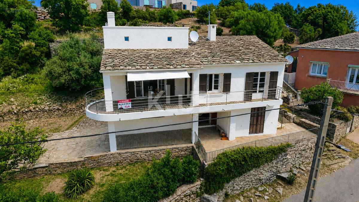 Maison à BRANDO
