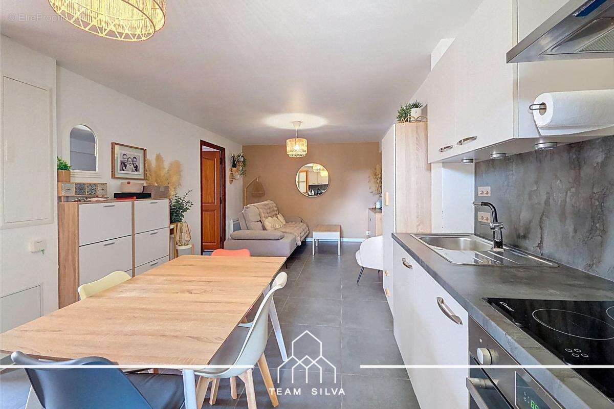 Appartement à TERNAY