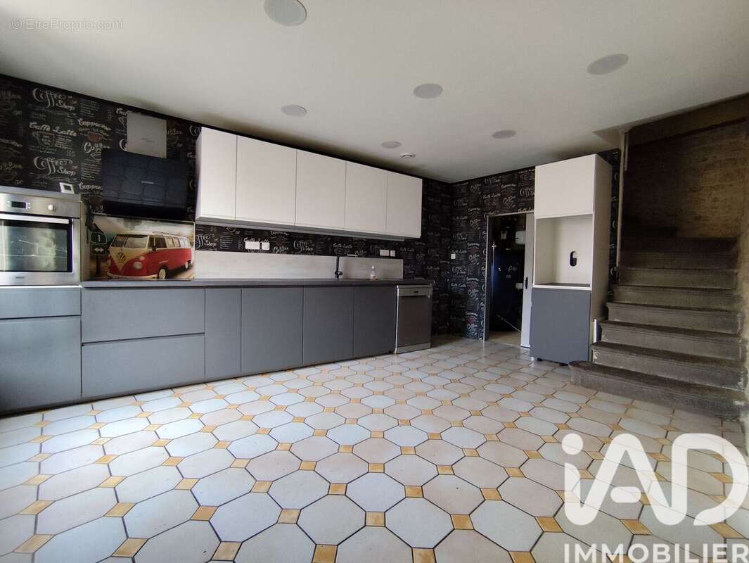 Maison 151 m² à Lamontgie  - photo 2