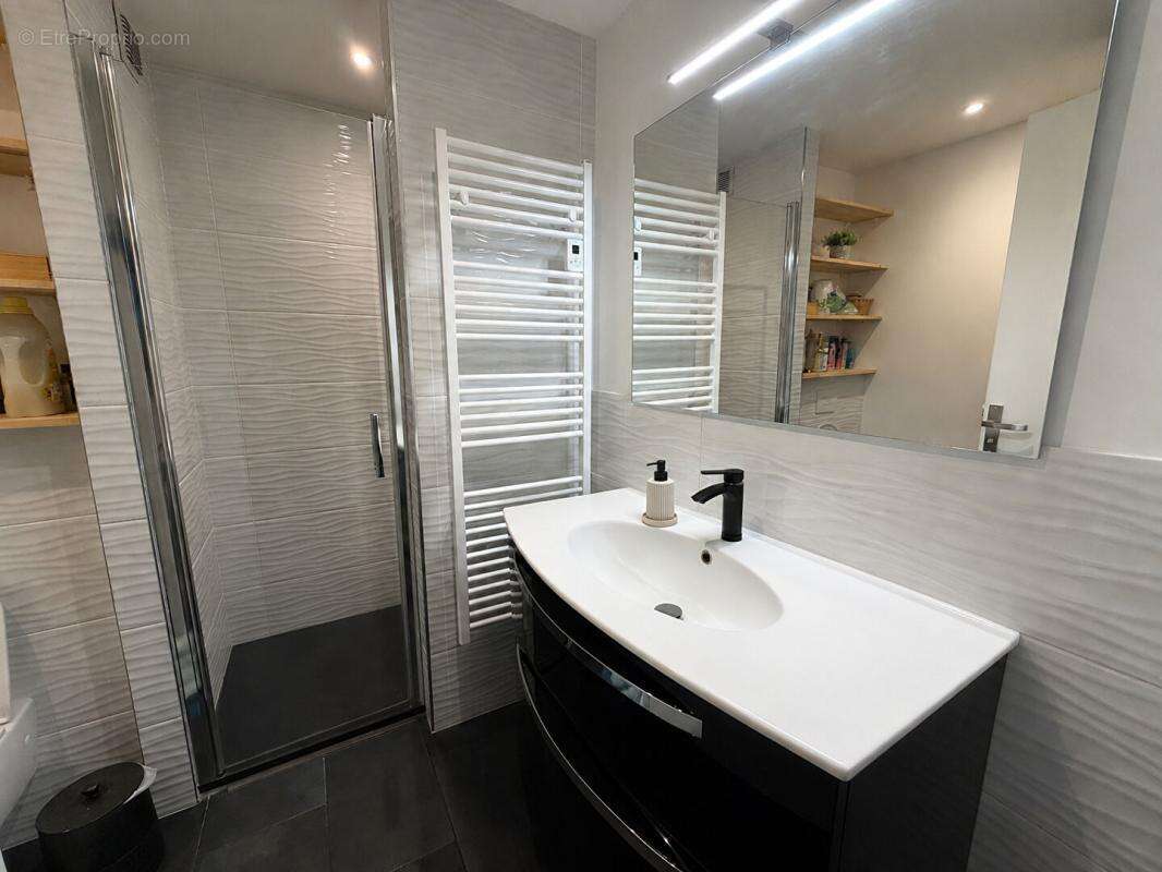 "LUCIEN" Très bel appartement en hyper centre d'Auray - photo 5