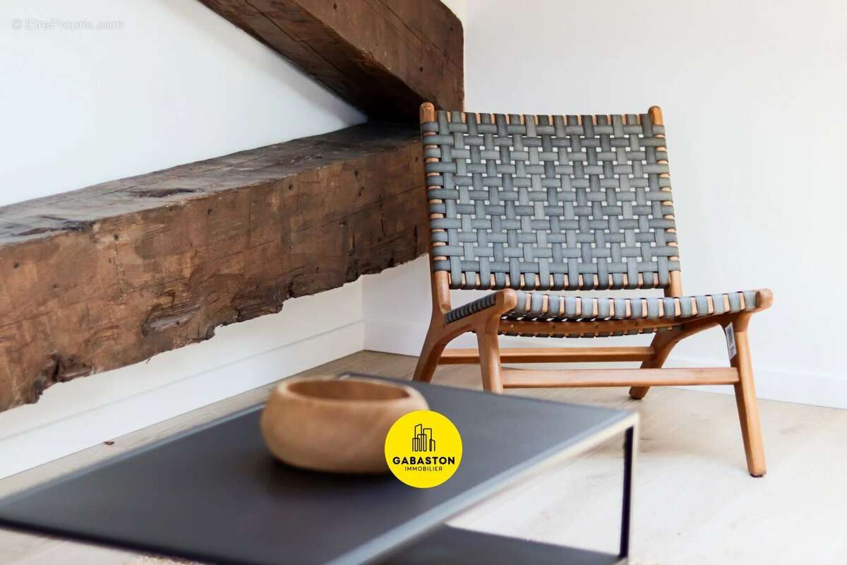 Appartement à MARSEILLE-5E