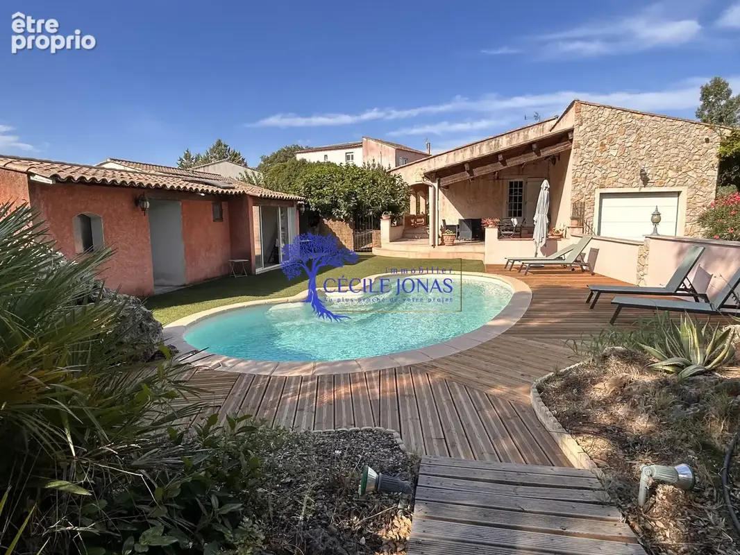 Villa Le Cannet des Maures - Centre ville à pied - Calme - Piscine - 2 garages - photo 2