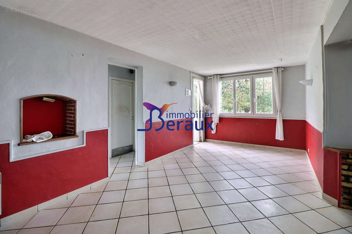 Maison à LE MESNIL-SOUS-JUMIEGES