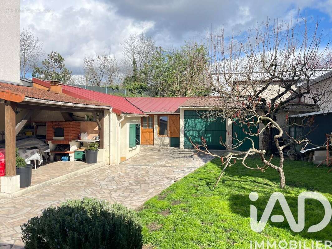 Maison 110 m² à Champigny-Sur-Marne  - photo 2