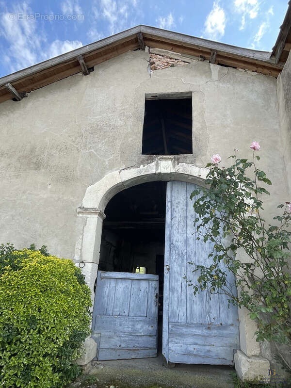 Maison à LAHONTAN