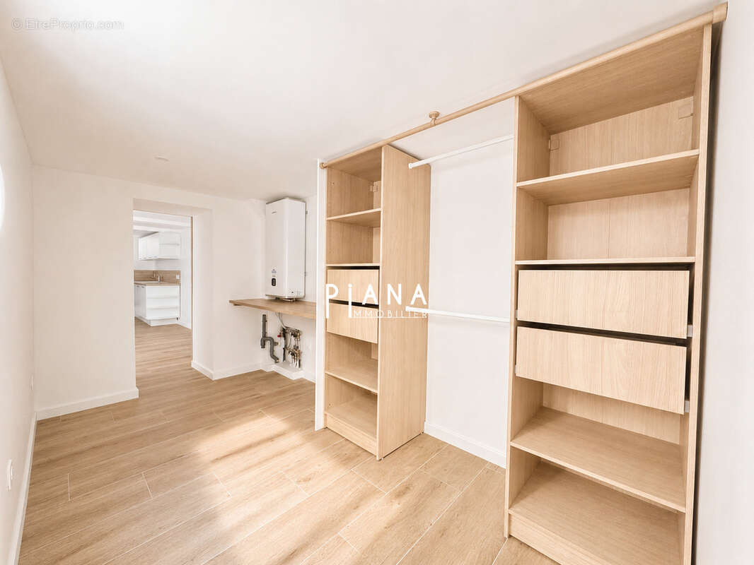 Appartement à MARSEILLE-5E