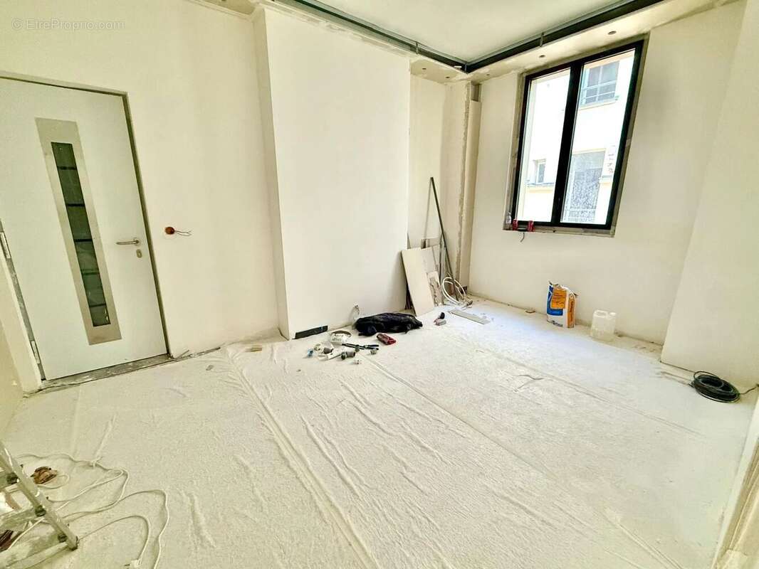 Appartement à PARIS-12E