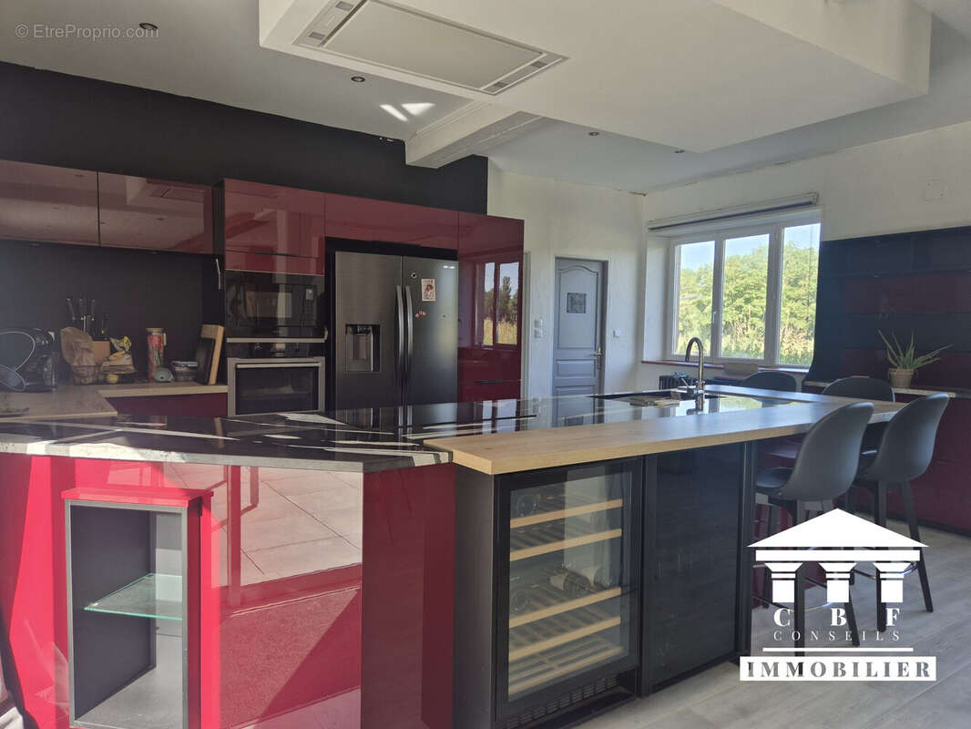 Maison 247 m² à Dennevy  - photo 4