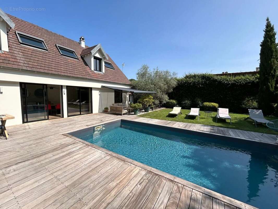 Maison à MONTMORENCY