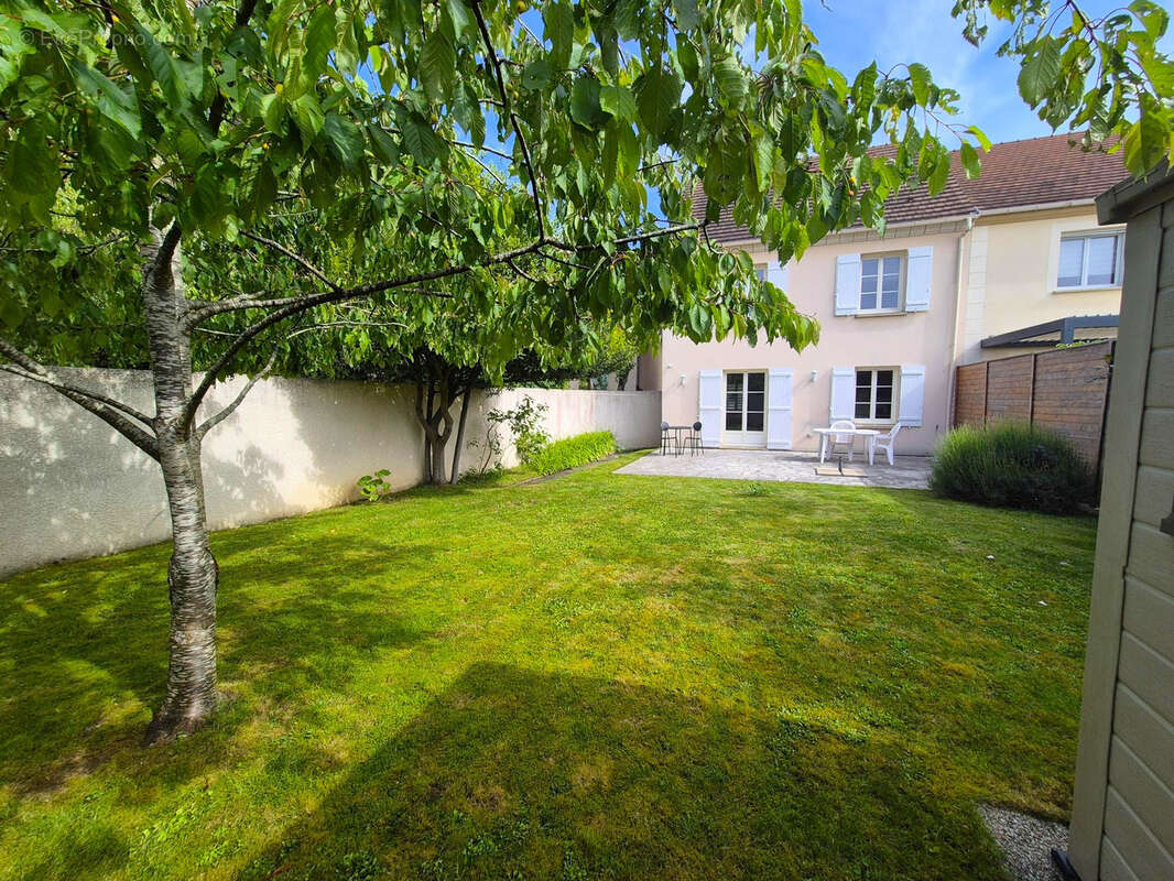 Maison à JOUY-EN-JOSAS