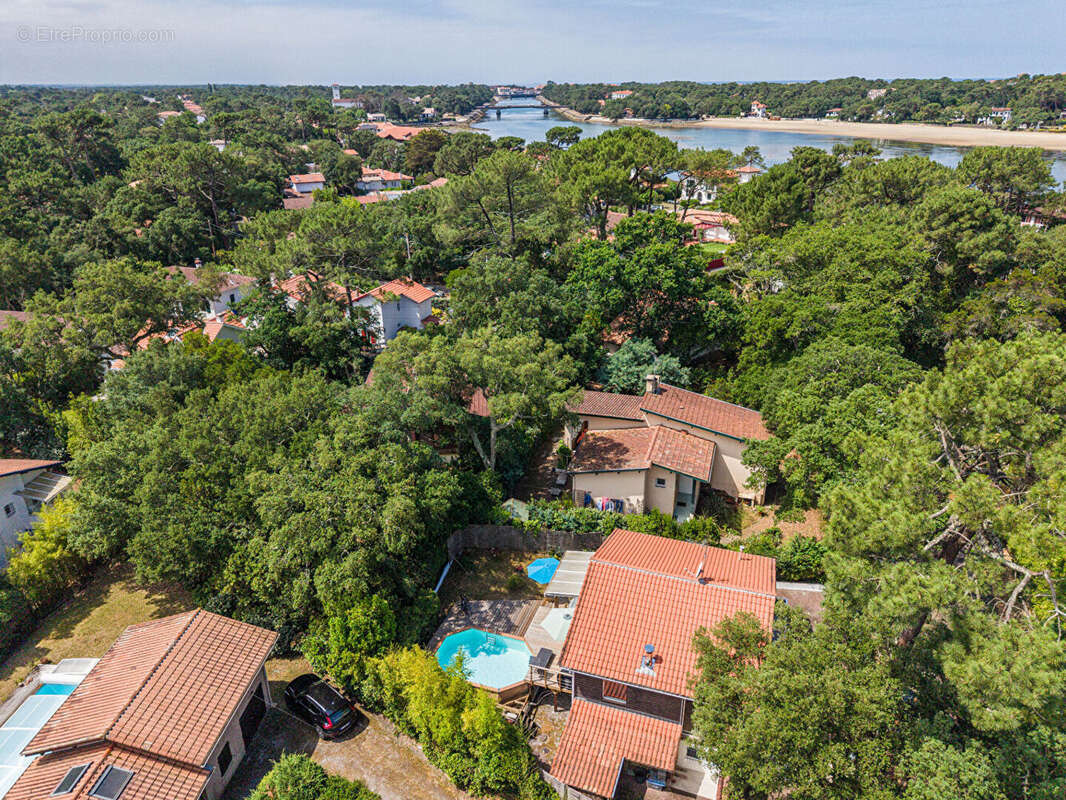Maison HOSSEGOR LAC RIVE EST - 4 pièces 130 m² avec piscine. - photo 2