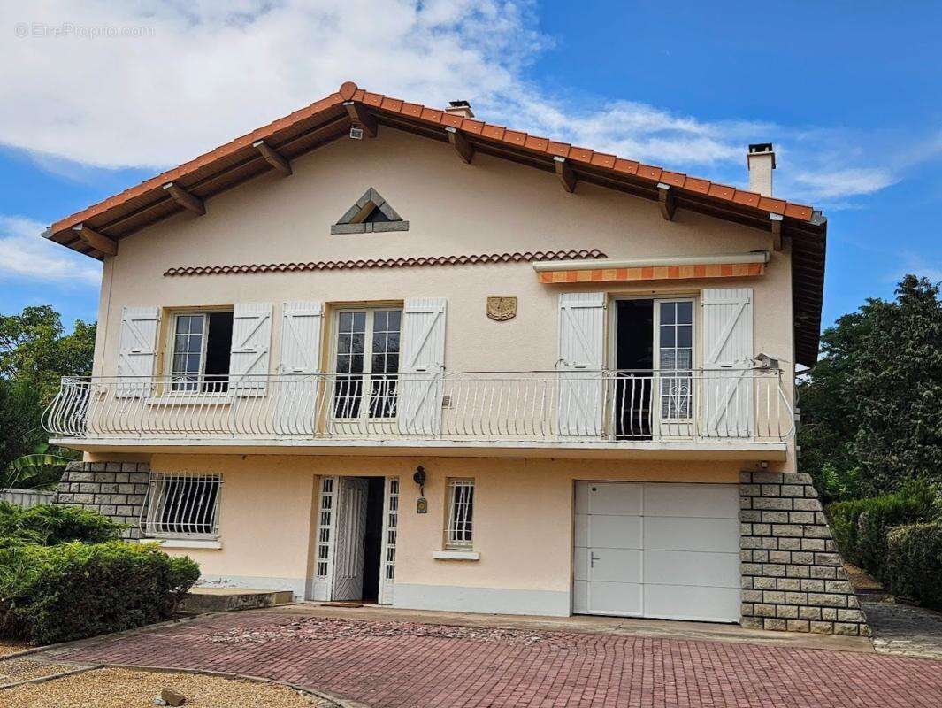Maison 160 m² hab - 5 pièces - Grand sous sol - Terrain - Vertaizon 63 - photo 21
