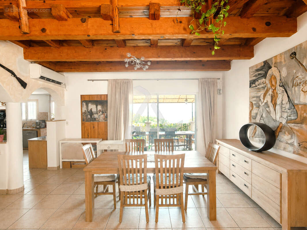 Appartement en duplex t5 de 152 m2 dans petite copropriété de charme à 20min de porto-vecchio - photo 11