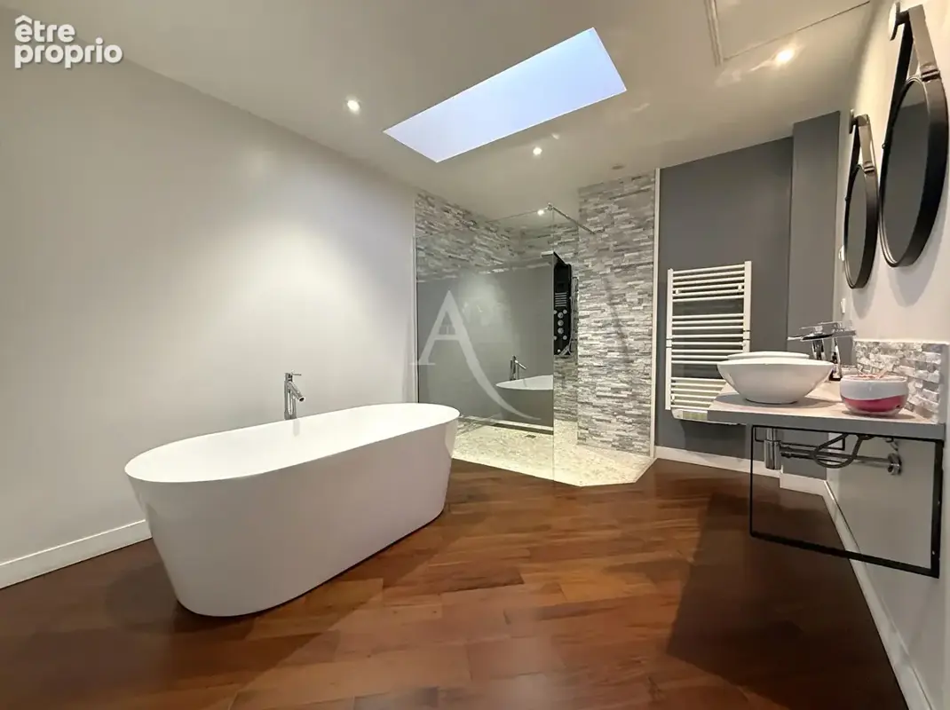 Maison La Chapelle Achard 216 m² - 7 pièces - photo 9